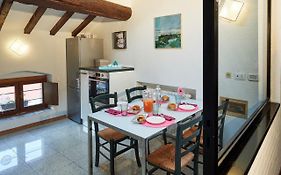 La Casa di Giulia-Family Apartment